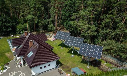 Trakery fotowoltaiczne, nowa technologia odnawialnych źródeł energii